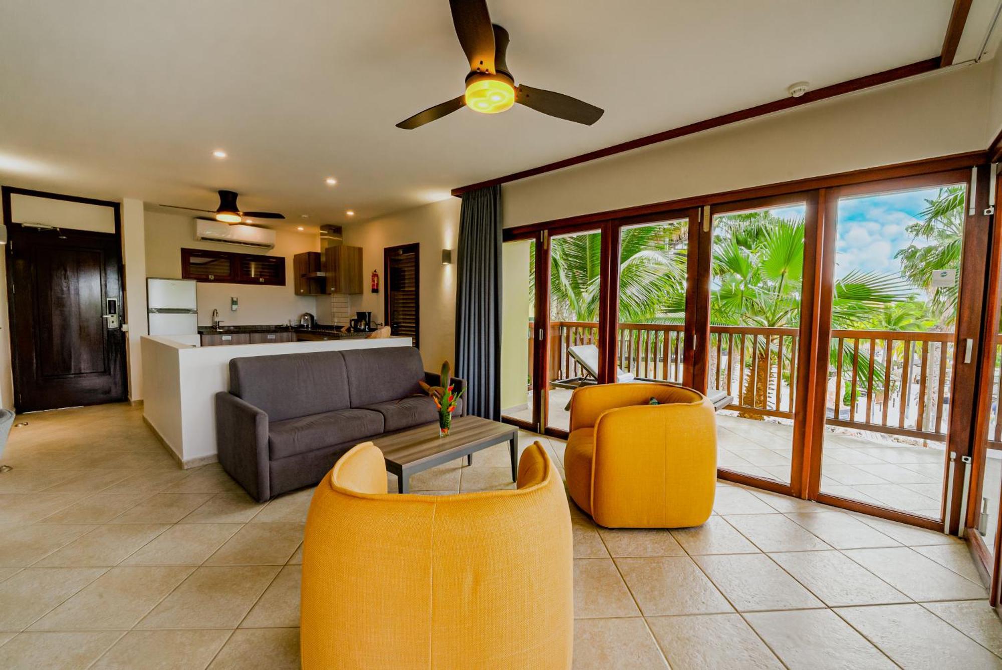 Lionsdive Beach Resort Curacao 외부 사진